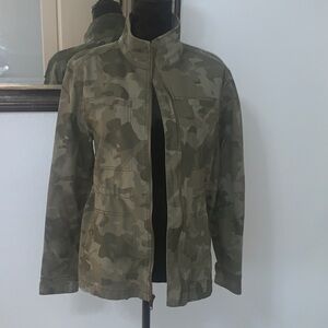 GAP Women's Lightweight Camouflage Jacket S/M